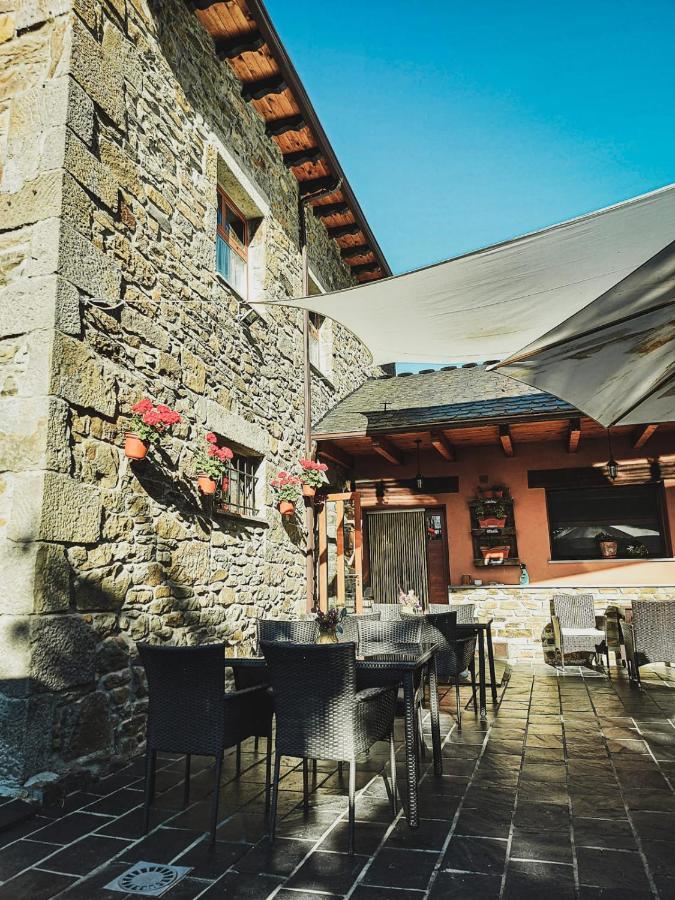 Hotel Rural La Campanona Villager de Laciana Eksteriør bilde